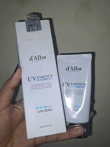 d'Alba UV Essence Waterfull Sun Cream SPF50+