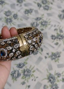 Exquisite Bangle with White Stones &amp; Blue Accents