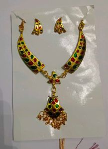Vibrant Ethnic Necklace Set