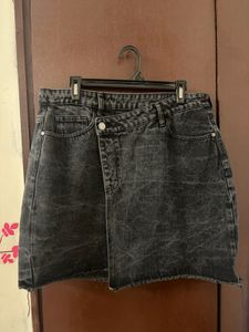 A symmetrical Denim Skirt