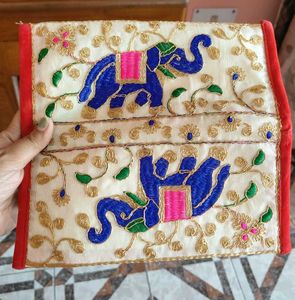 Beautiful Pack of 2 - Sling bag &amp; Clutch