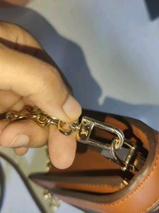 Louis Vuitton Handbag - First Copy