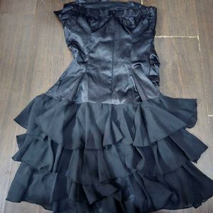 Chic Black Strapless Tiered Dress