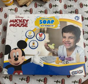Disney Mickey Mouse DIY Soap Kit