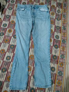 Light Wash Flared Jeans