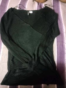 Criss Cross Black Ripped H&amp;M top