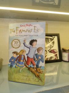 Five Run Away Together - Enid Blyton