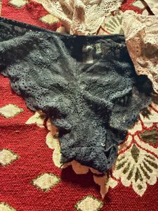 Lace Briefs set of 4
