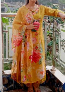 Amazing mustered yellow kurti set💛