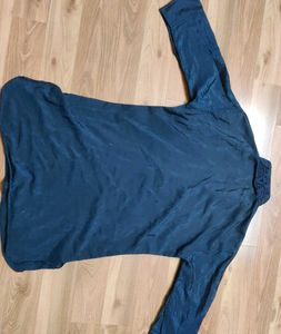 Elegant Teal Kurta with Intricate Neckline