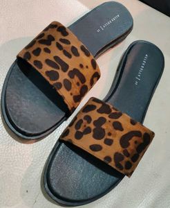 Allen Solly Flip Flop Style Slippers