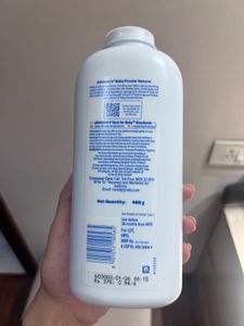 Johnson's Baby Powder Natural 400g - unused