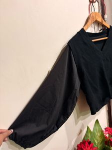 Chic Black V-Neck Sweater Top