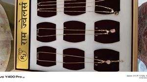 Pink Stone Gold Chain Necklace