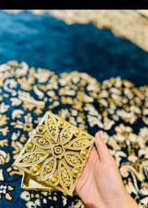 Exquisite Gold Tone Jewellery Box