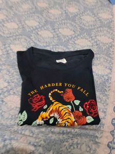 Tiger &amp; Roses Graphic T-Shirt