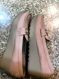 Stylish Women's Loafers These are hardly used