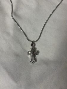 Anti-Tatnish Cross Pendant Necklace