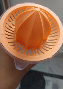 Manual Citrus Juicer