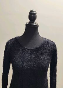 Cozy Black Knit long sleeves
