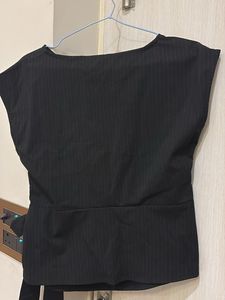 Chic Black Tie-Waist Top