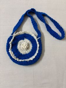 🆕Hand made Crocheted Sling Bag(White &amp; Blue)
