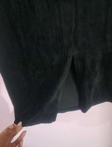Elegant Black Skirt