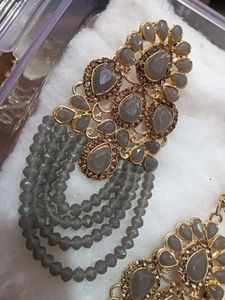 Elegant Grey Bead Jewelry Set