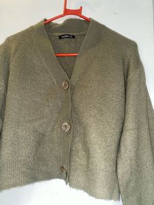 Cozy Cropped Cardigan Sweater
