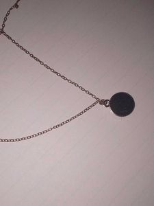 Elegant Round Pendant Necklace