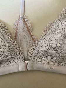 Lace Bra with Front Clasp