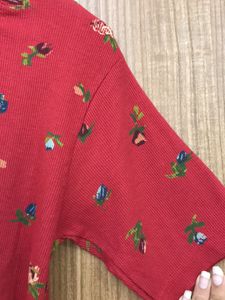 Vera Wang Floral Print Red T-shirt