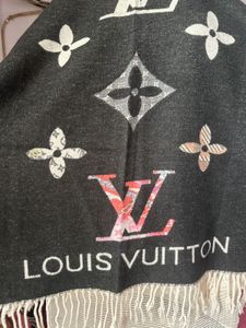 Louis Vuitton Shawl