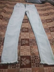Brand😍New High Waisted Skin Fit Jeans Never Worn