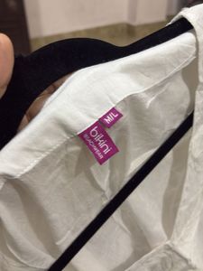 Elegant White Chikankari Kurta