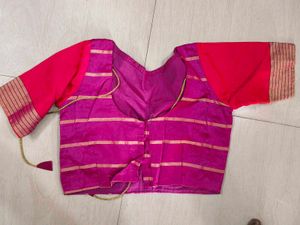 Cotton blend saree with blouse( back open)