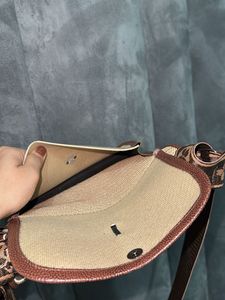 Chic Bow Detail Crossbody Bag
