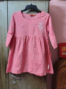 beautiful new unused rangriti top