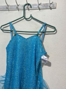 I’m selling a dress