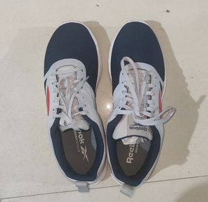 Reebok Men's Casual Shoes. Like New. No Offer Coin