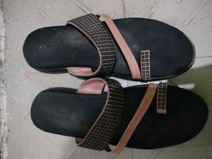 Stylish Black &amp; Nude Sandals