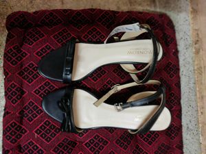 It's a Brand New Women Footwear
