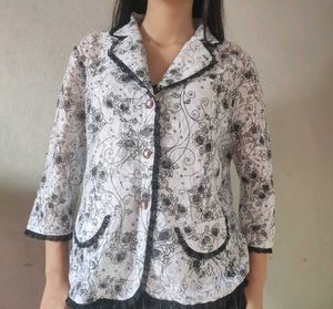 Chic Floral Blazer
