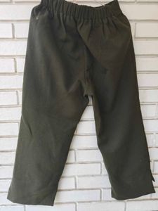 2 Women's Black Wide-Leg Cropped Pants