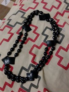 Chic Black Beaded Necklace