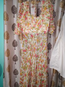 Floral Print Kurta Set purchase in combo