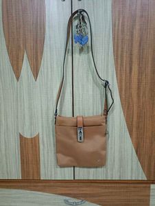 Stylish Tan Crossbody Bag