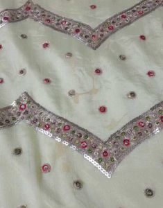 Beautiful Designer Pakistani Style Kurti Set