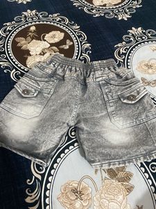 Stylish Grey Cargo Shorts