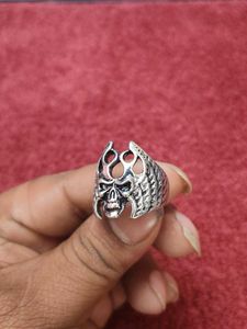 Gothic Skull Wing Ring